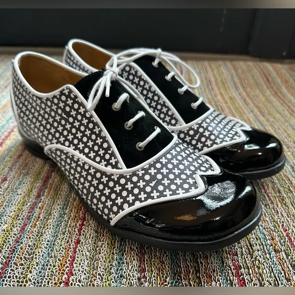 SOLD! Fluevog NEW Fellowship Martha x/o print contrast lace-up loafers -10/10.5 - Picture 2 of 16